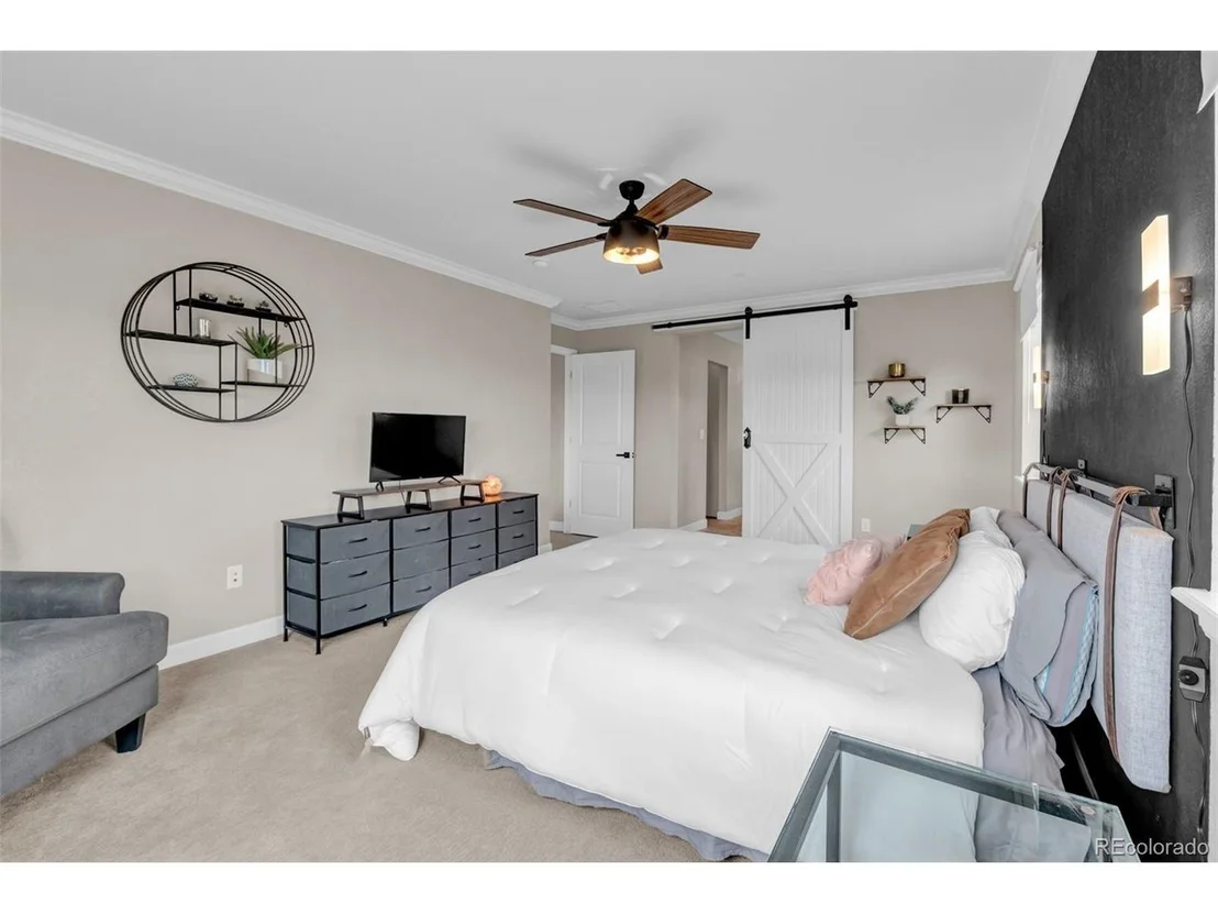 Photo of 1065 White Leaf Cir
