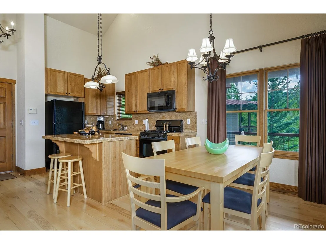 Photo of 215 Campfire Ln