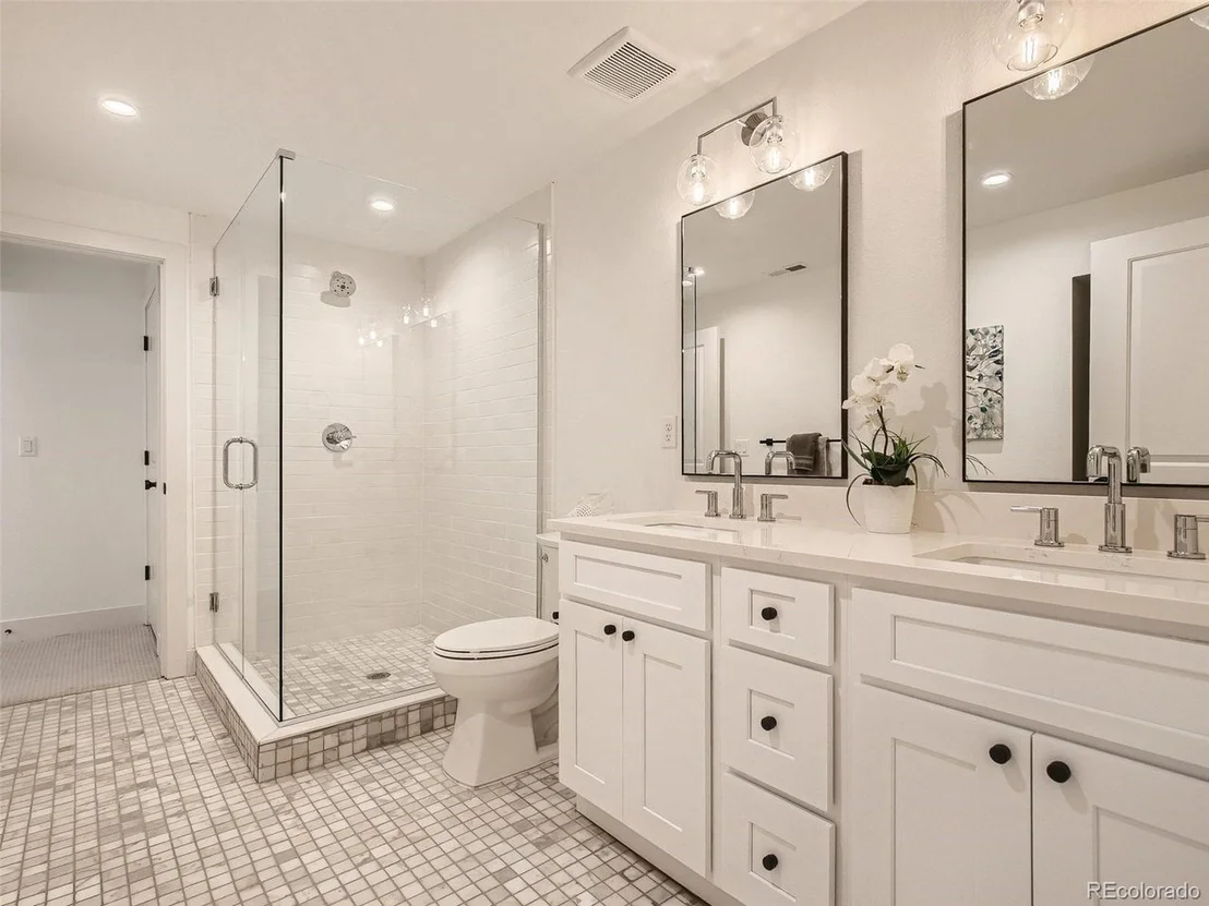 Photo of 3372 W 36th Ave