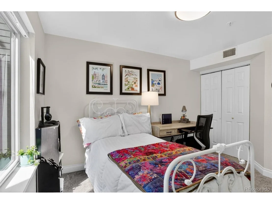 Photo of Unit 218 at 2727 Folsom St