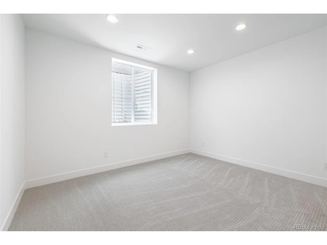 Photo of 2762 King St