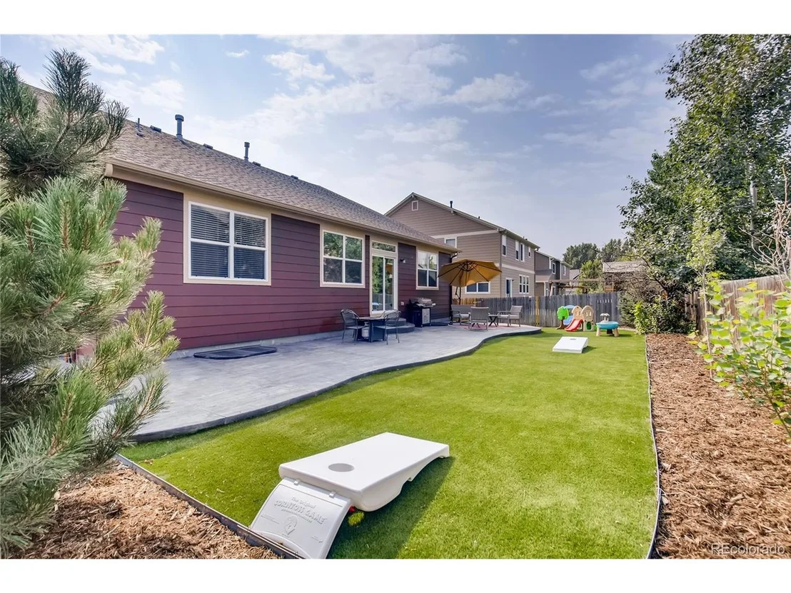 Photo of 6983 Sunburst Ave