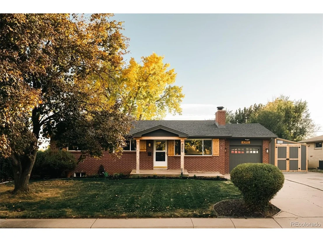 Photo of 4390 Shaw Blvd