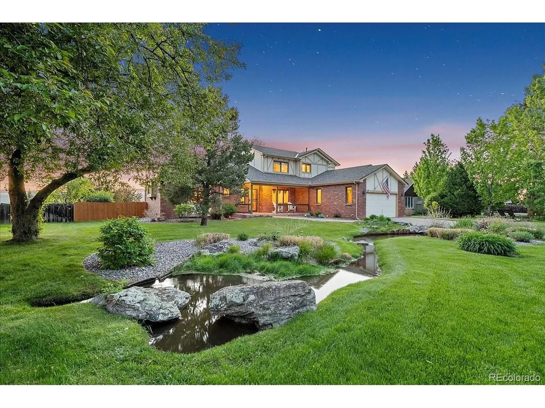 Photo of 35 Skyline Dr