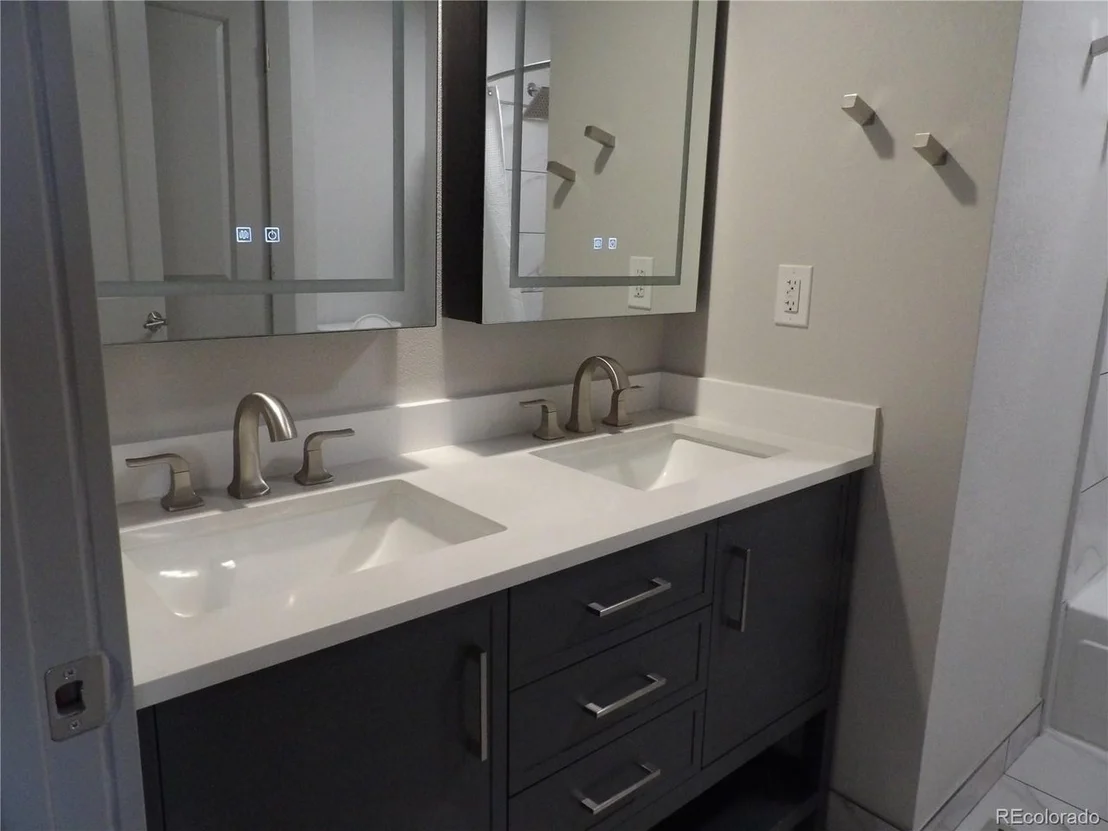 Photo of 11342 Glencoe Cir