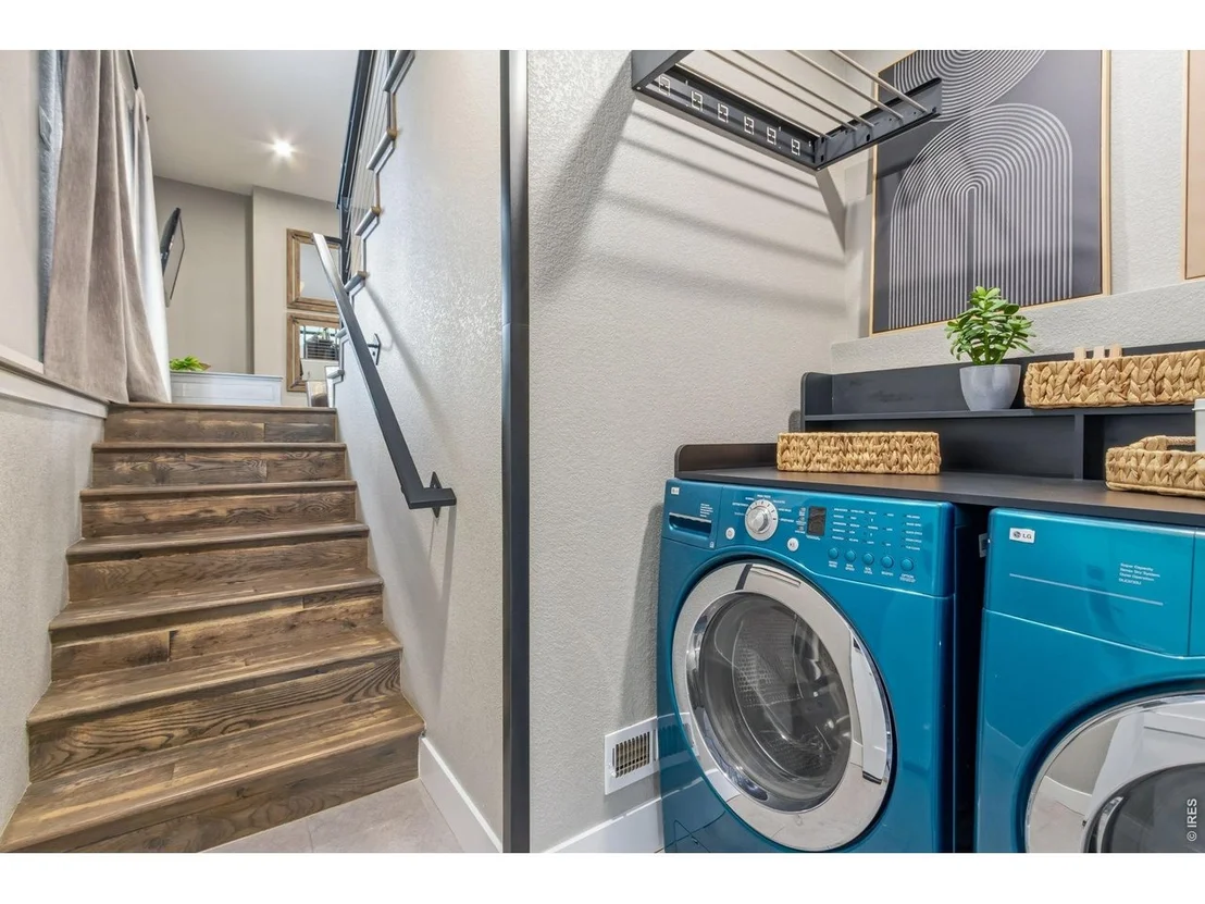 Photo of 345 Pascal St