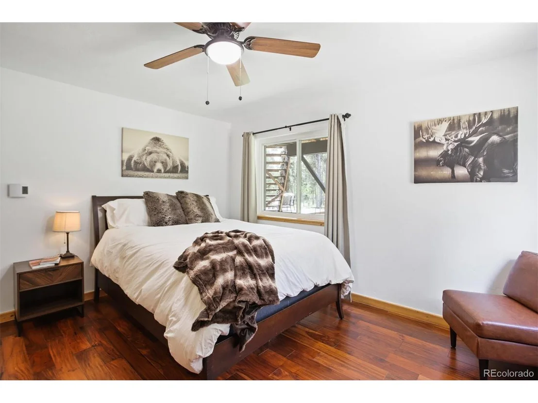 Photo of 1110 Circle 73