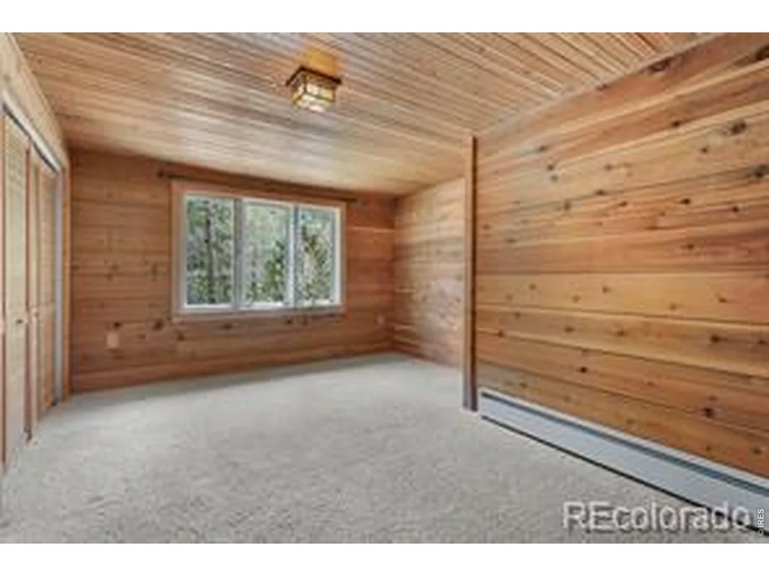 Photo of 746 Riverside Dr