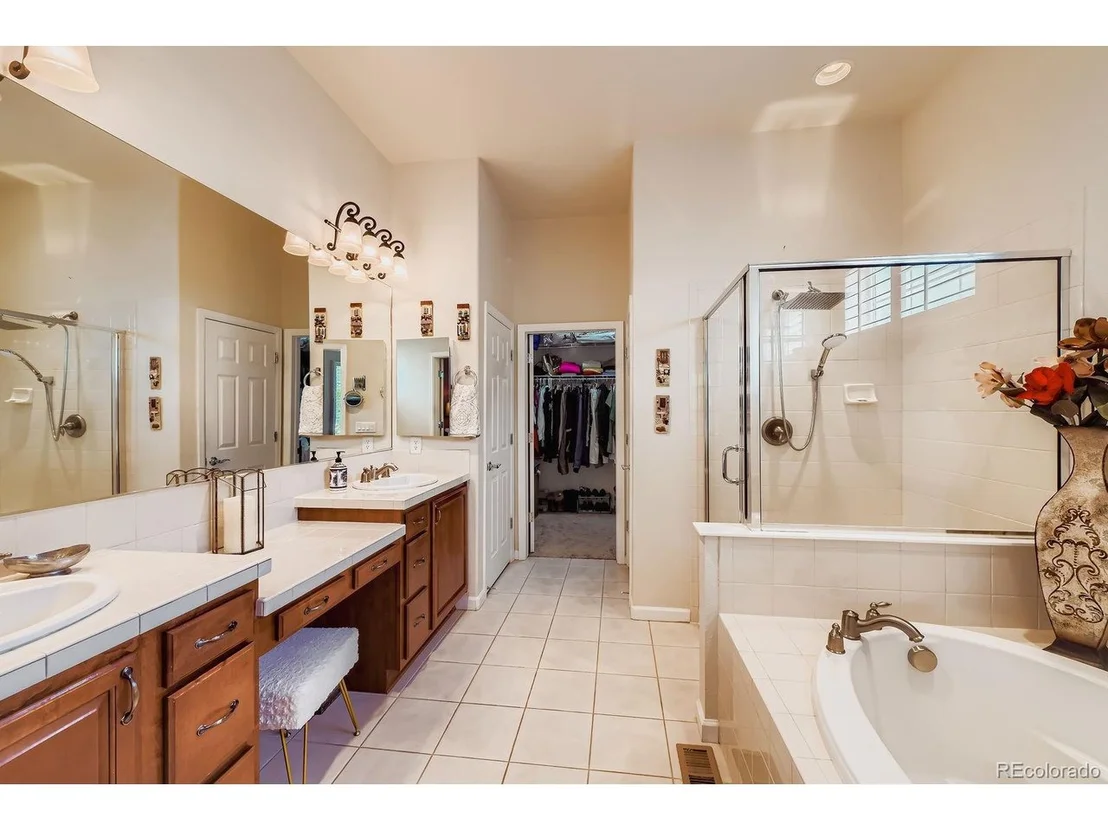 Photo of 4147 Centennial Dr