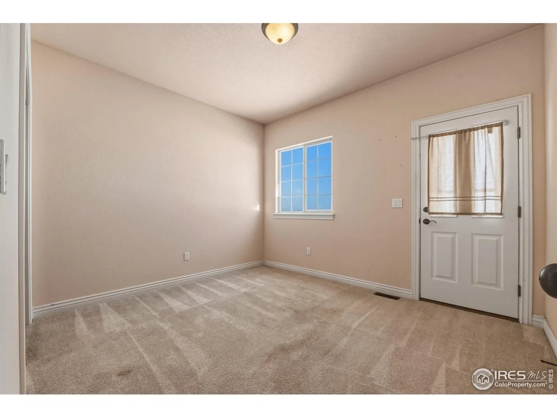 Photo of 15 Trailside Dr