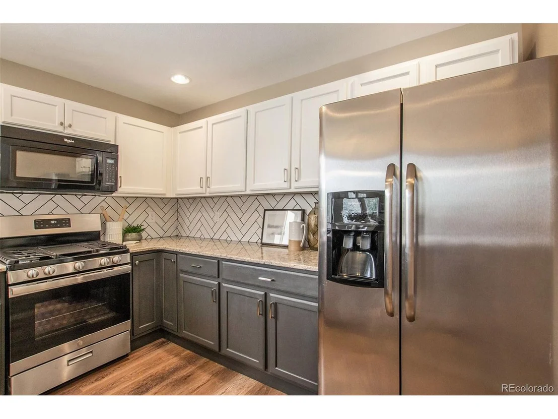 Photo of 1203 Dewey Dr