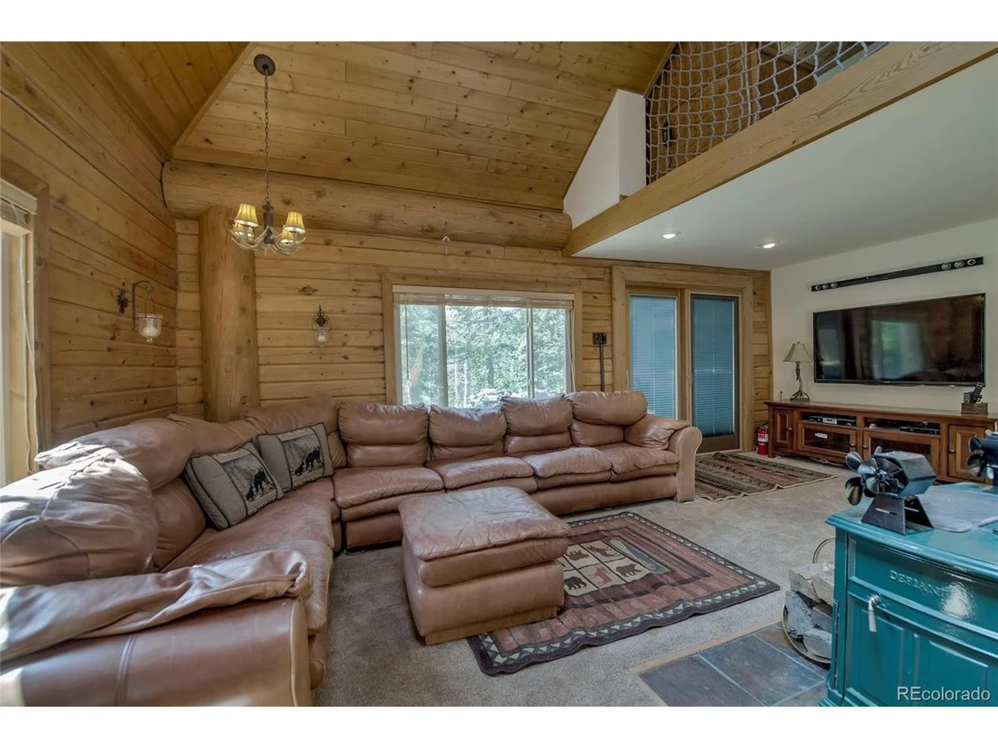 Photo of 420 Nuthatch Dr