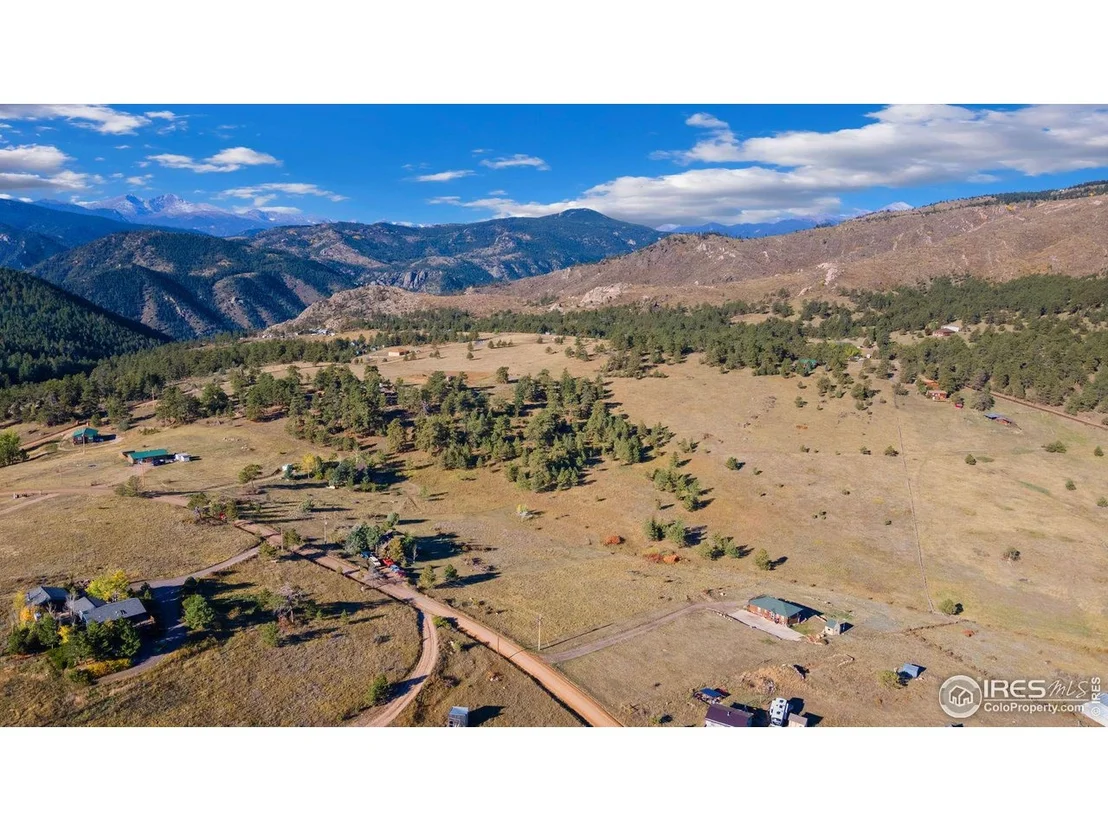 Photo of 491 Snow Top Dr