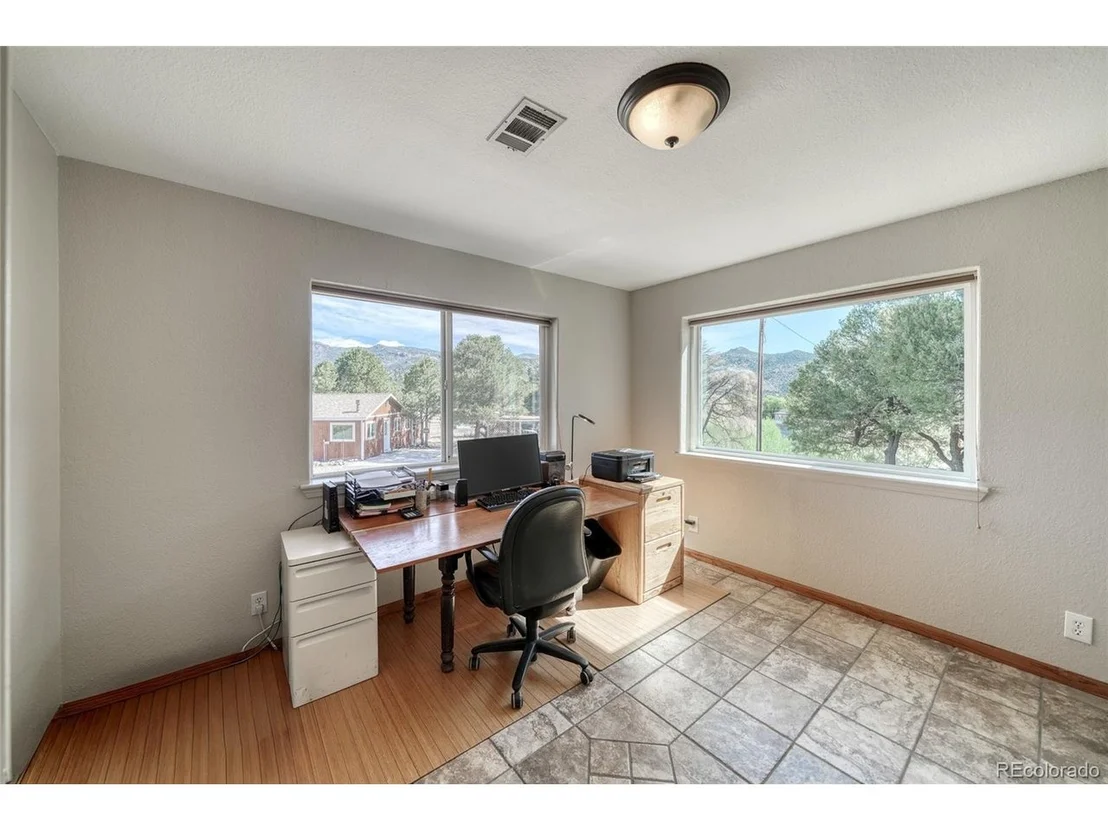 Photo of 128 Pine Edge Dr