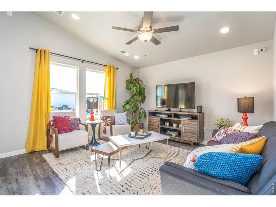 Photo of 611 85th Ave