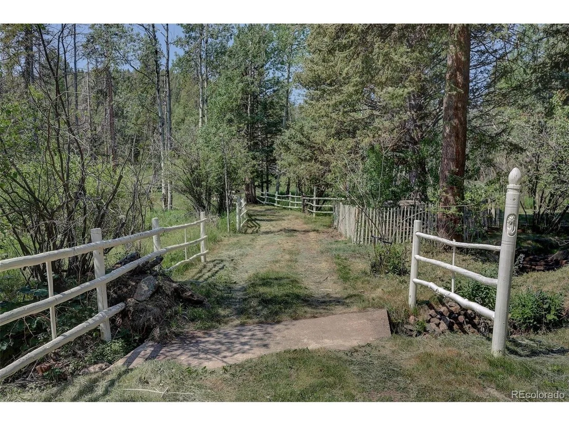 Photo of 28942 Shadow Mountain Dr