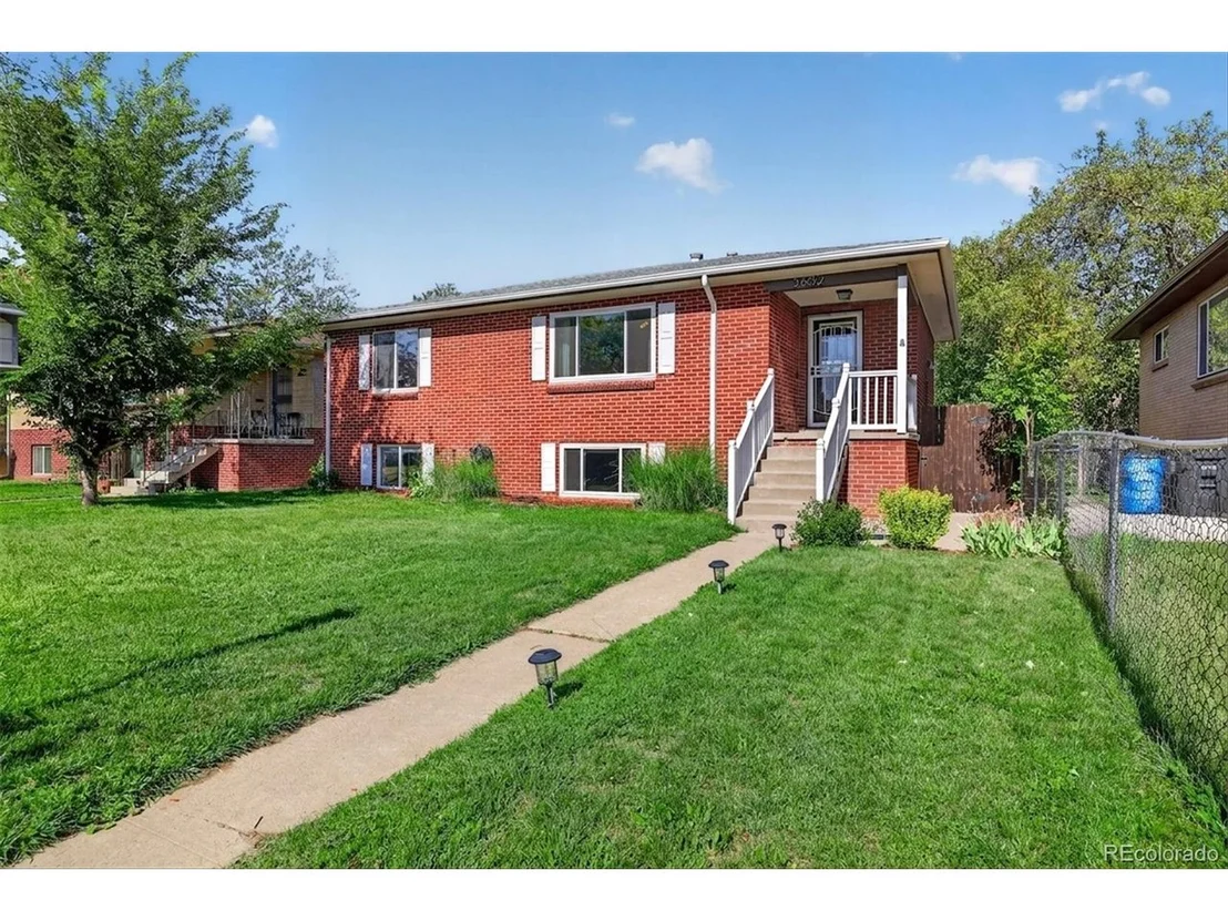 Photo of 3652 Locust St