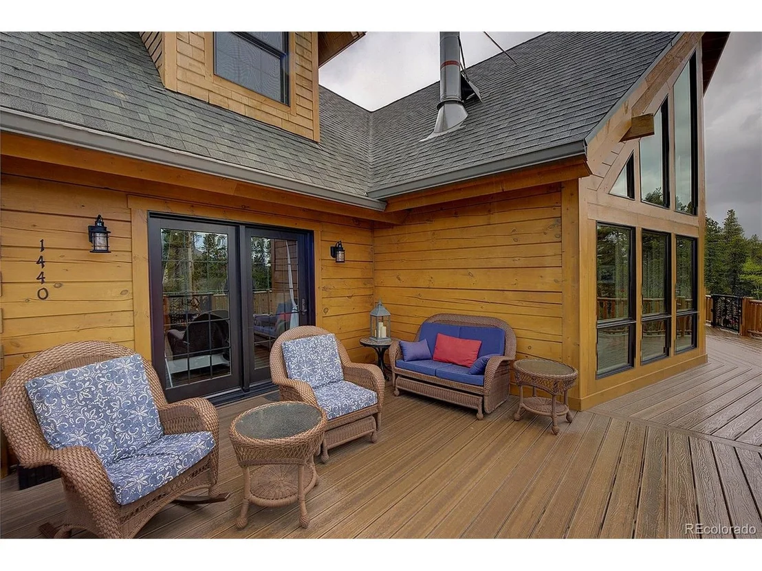 Photo of 1440 Lodge Pole Dr