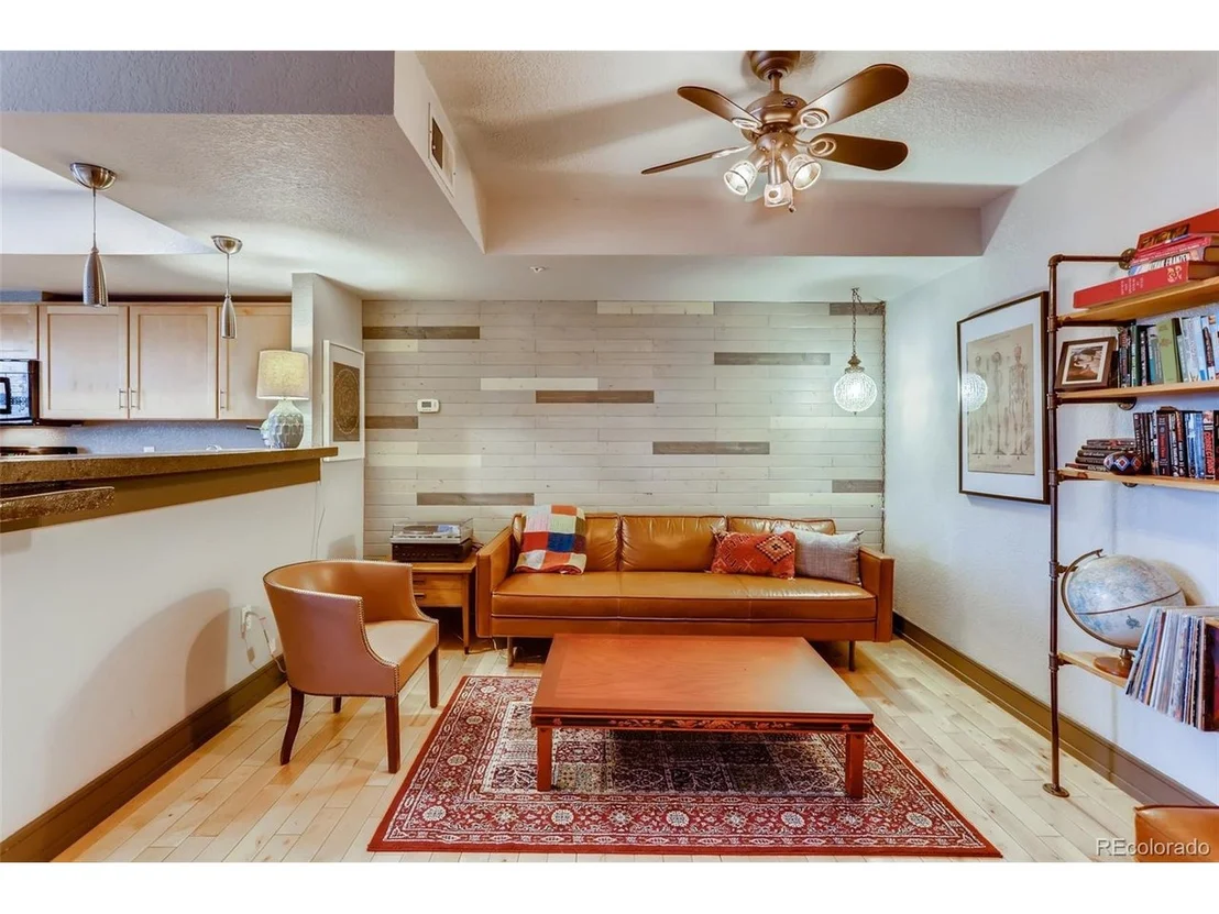 Photo of Unit 6 at 232 Broadway