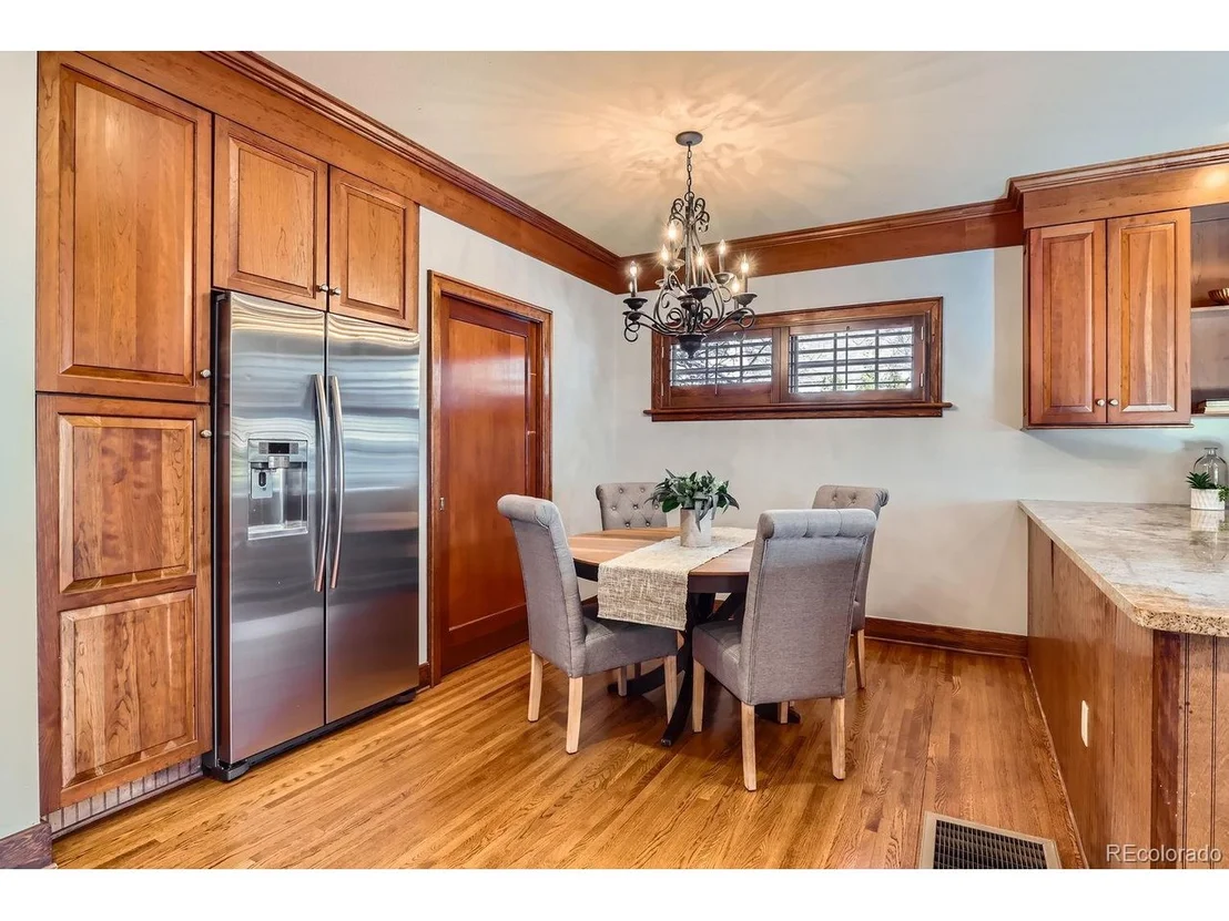 Photo of 1650 Locust St