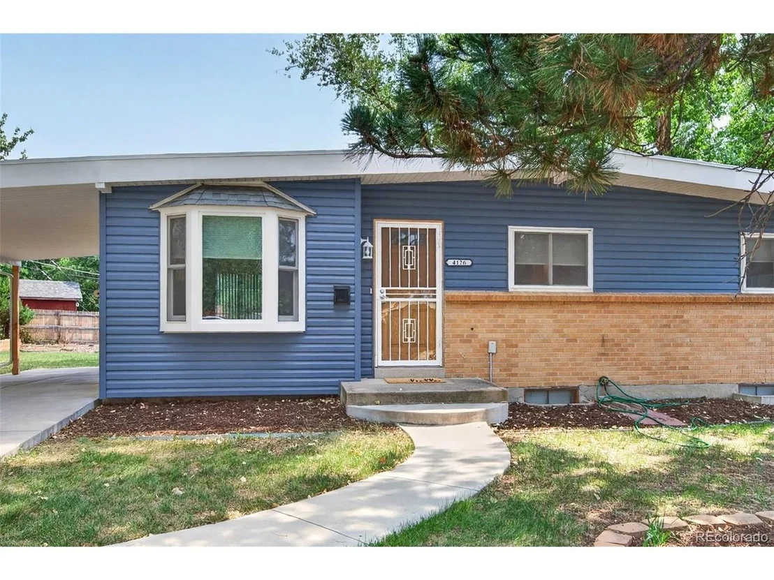 Photo of 4126 E Easter Ave