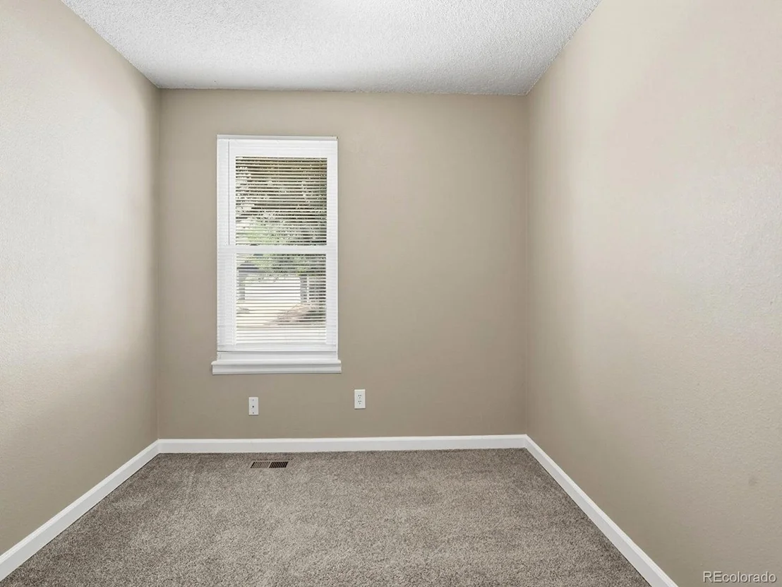 Photo of 16136 E Exposition Dr