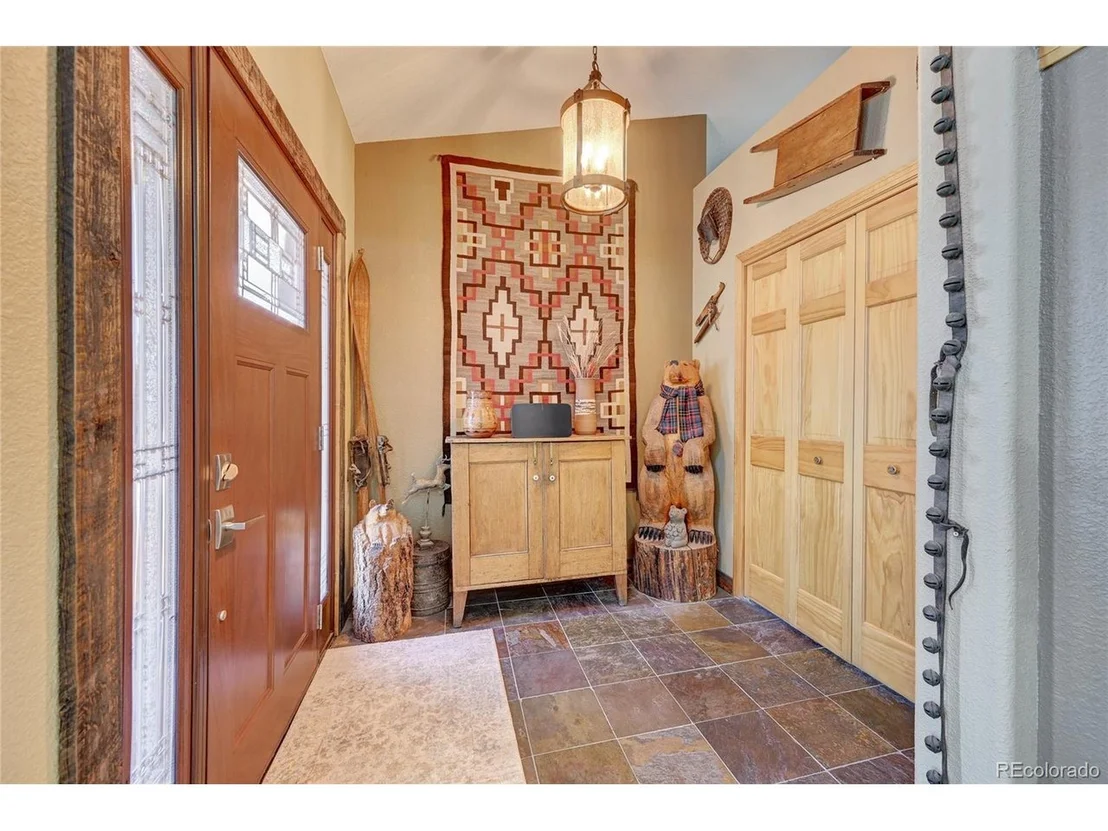 Photo of 326 Park Ave