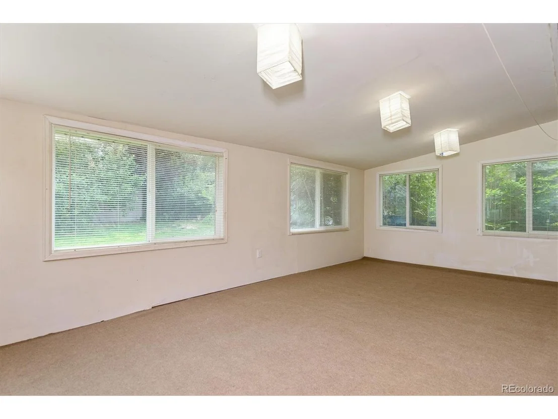 Photo of 255 Beryl Way