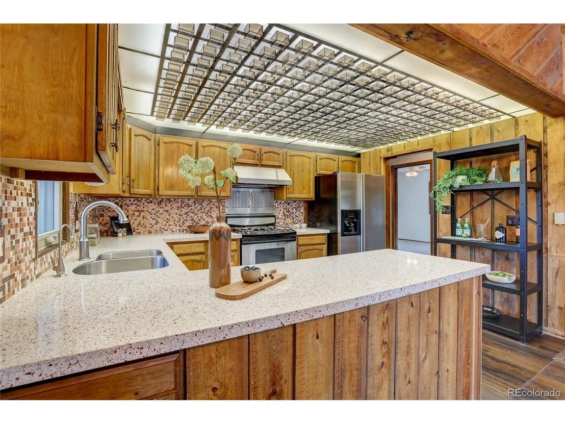 Photo of 155 Pinon Cir