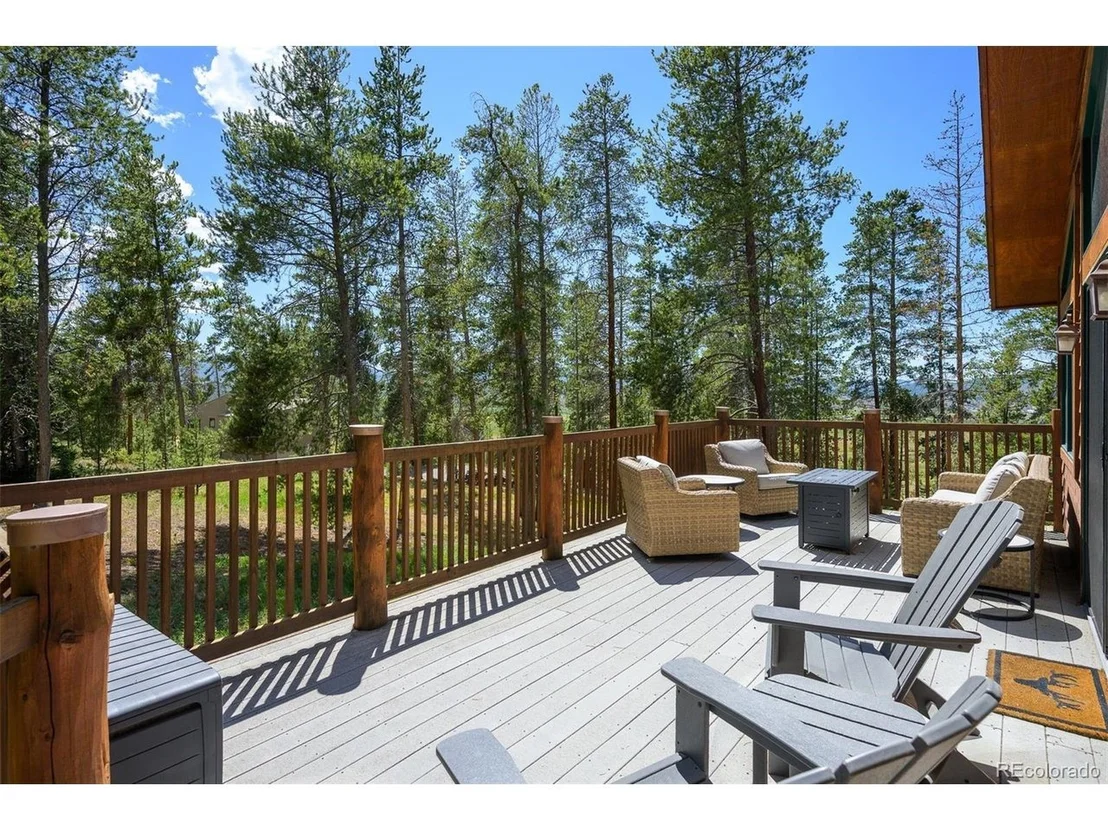 Photo of 72 Golden Dr