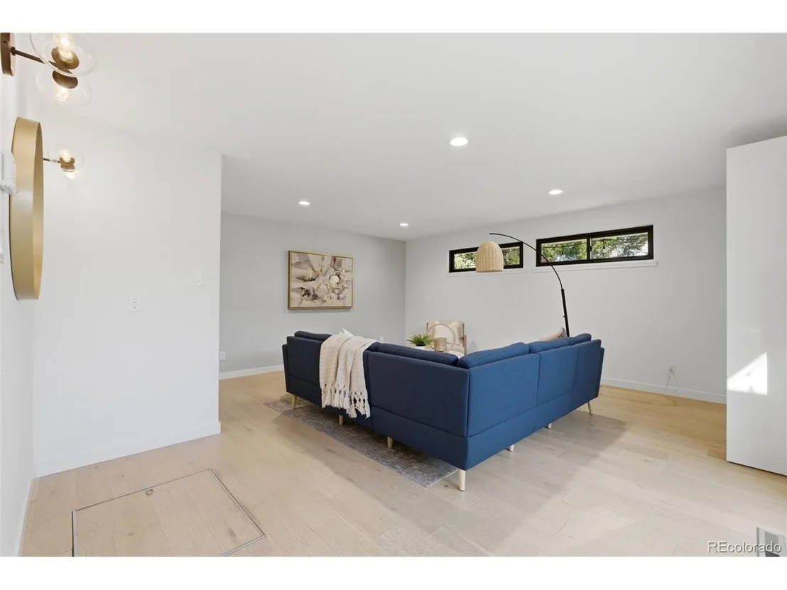 Photo of 46 Princeton Cir