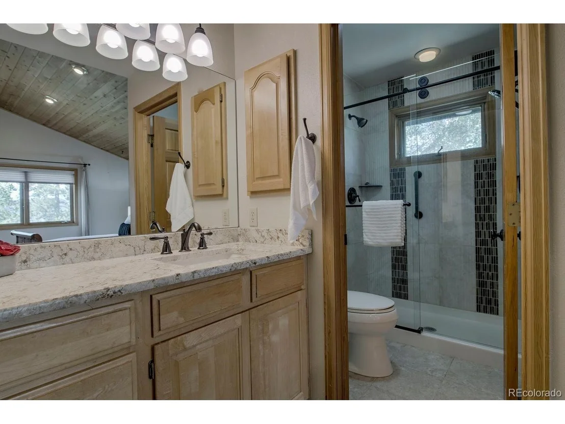 Photo of 102 Thimbleberry Way