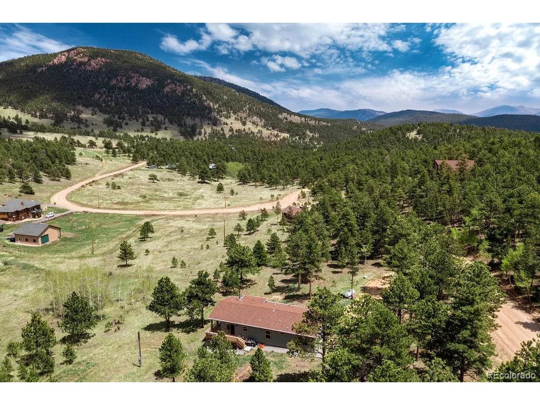 Photo of 232 Saint Vrain Rd