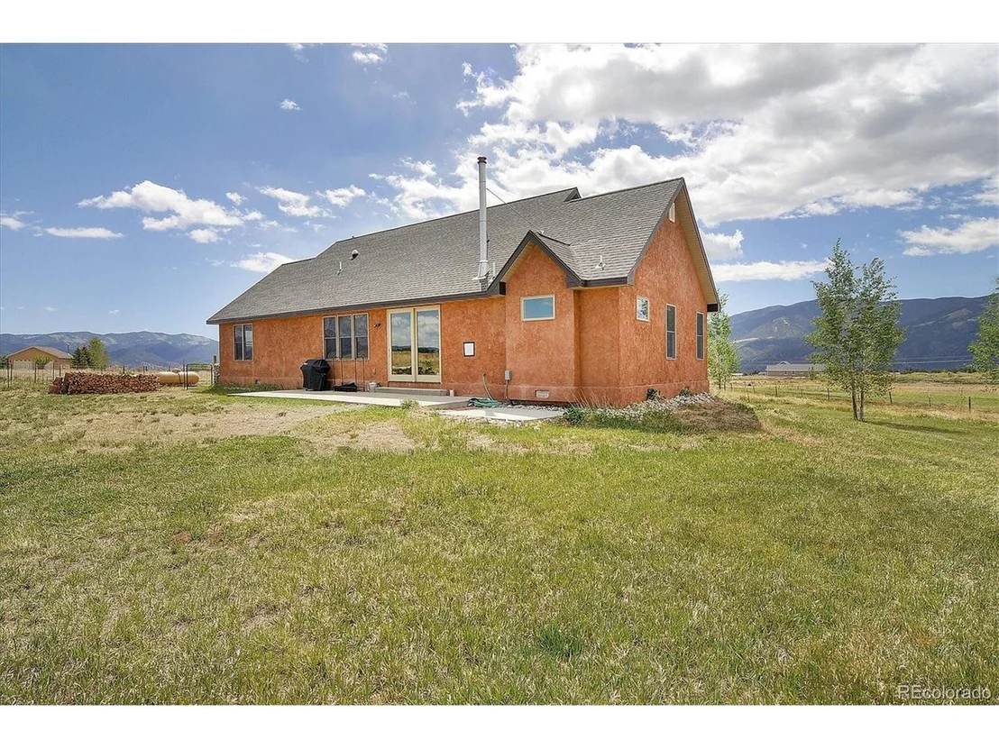 Photo of 8197 Windmill Ln