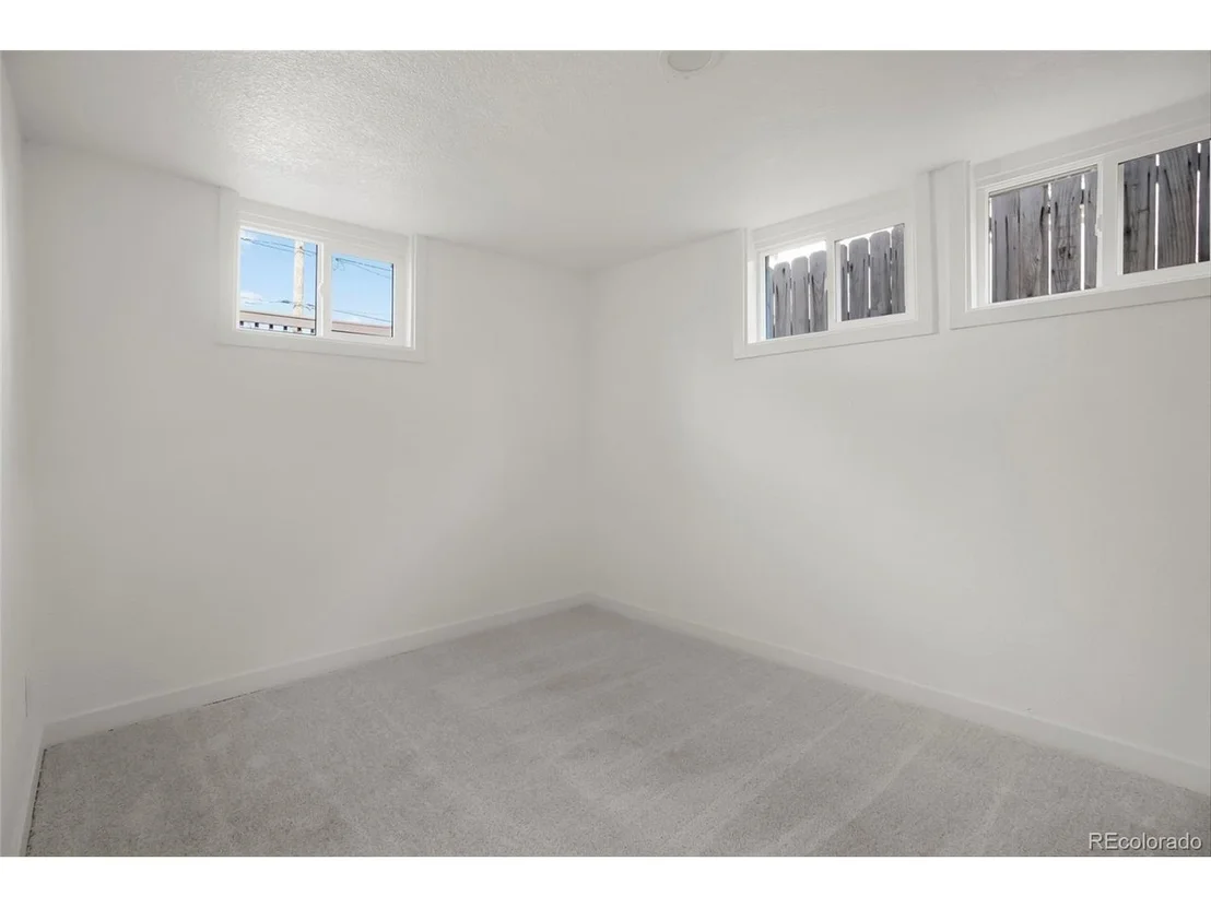 Photo of 4565 W Exposition Ave