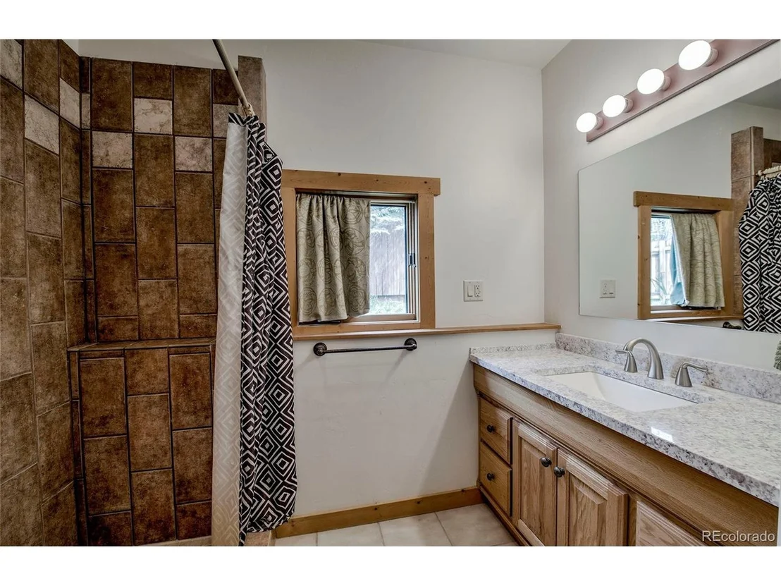 Photo of 196 Vail Cir