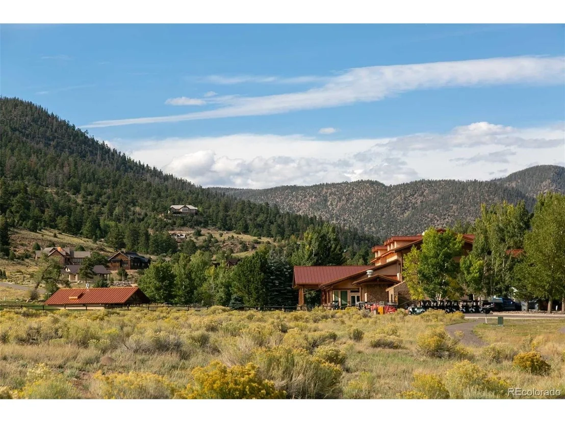 Photo of 963 Bear Creek Cir