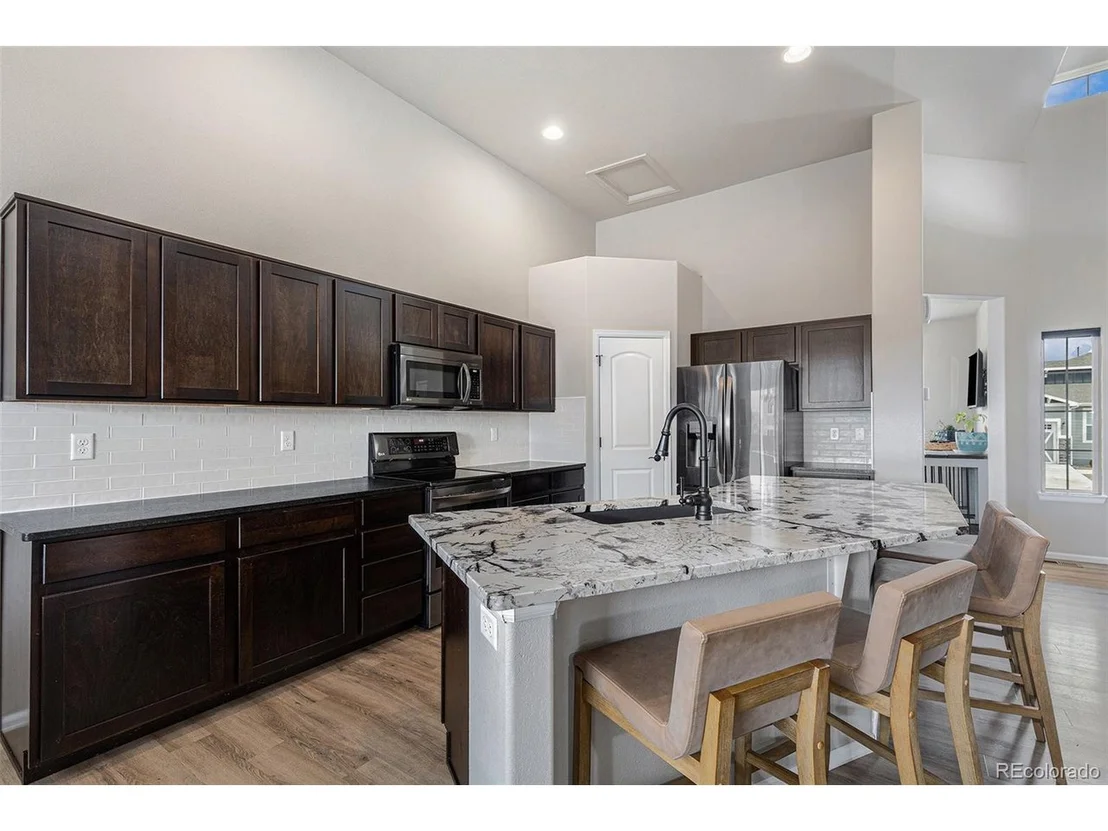 Photo of 1521 Heirloom Dr