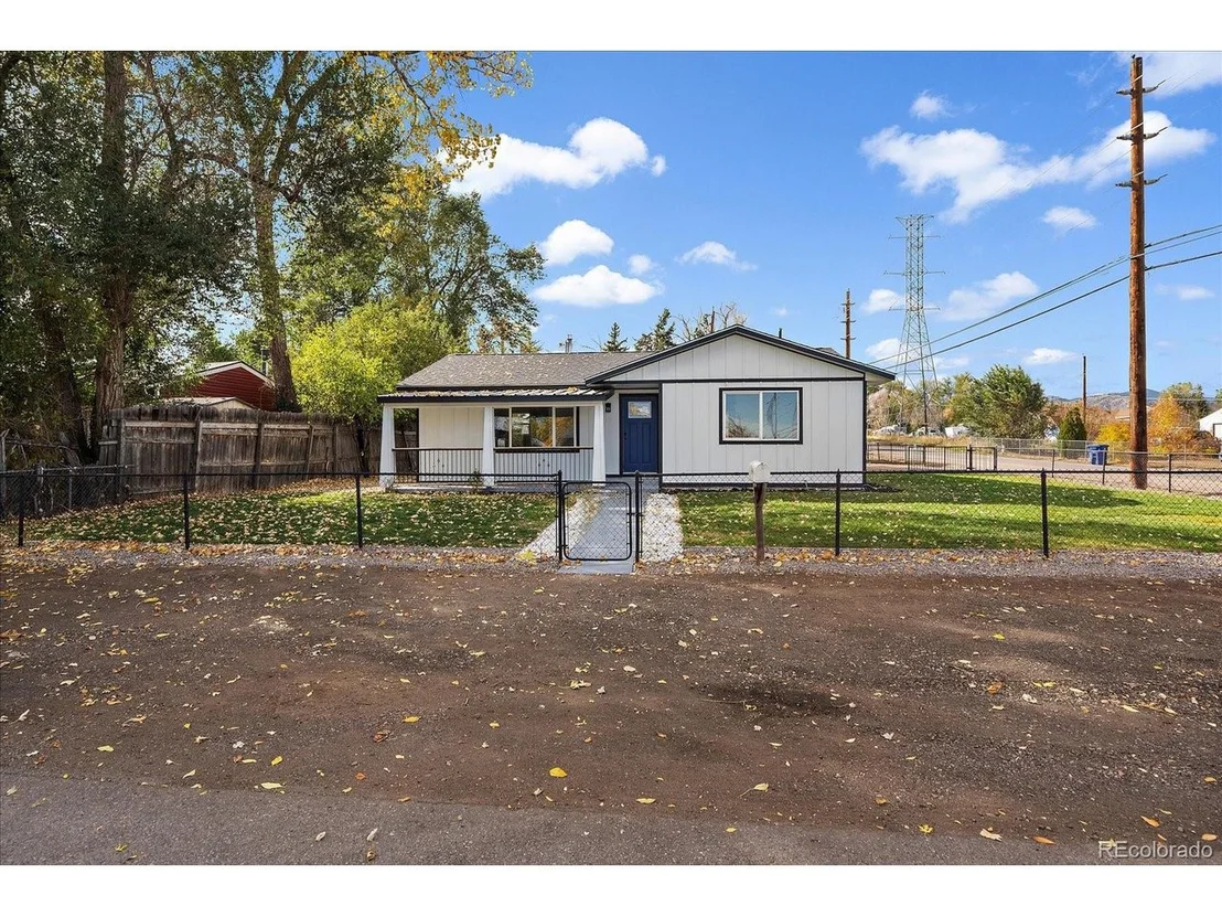 Photo of 995 Secrest St