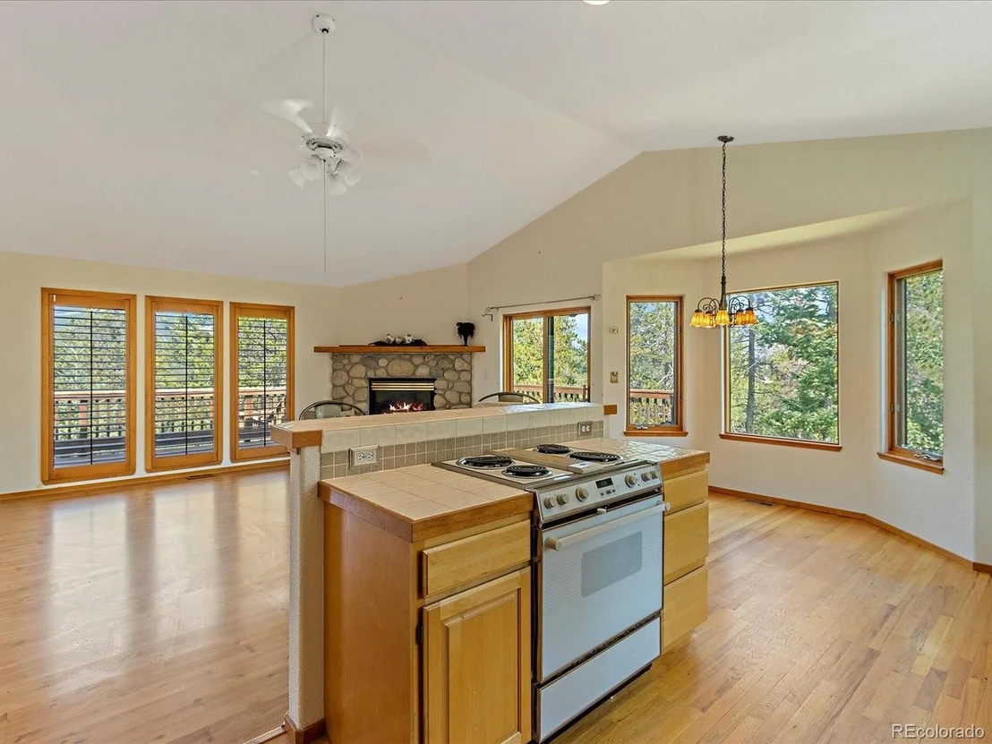Photo of 8331 London Ln