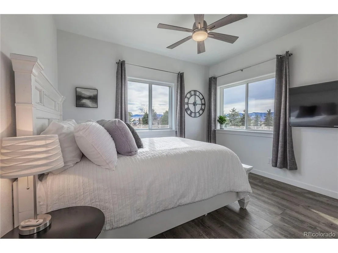 Photo of 6798 Lakeside Cir
