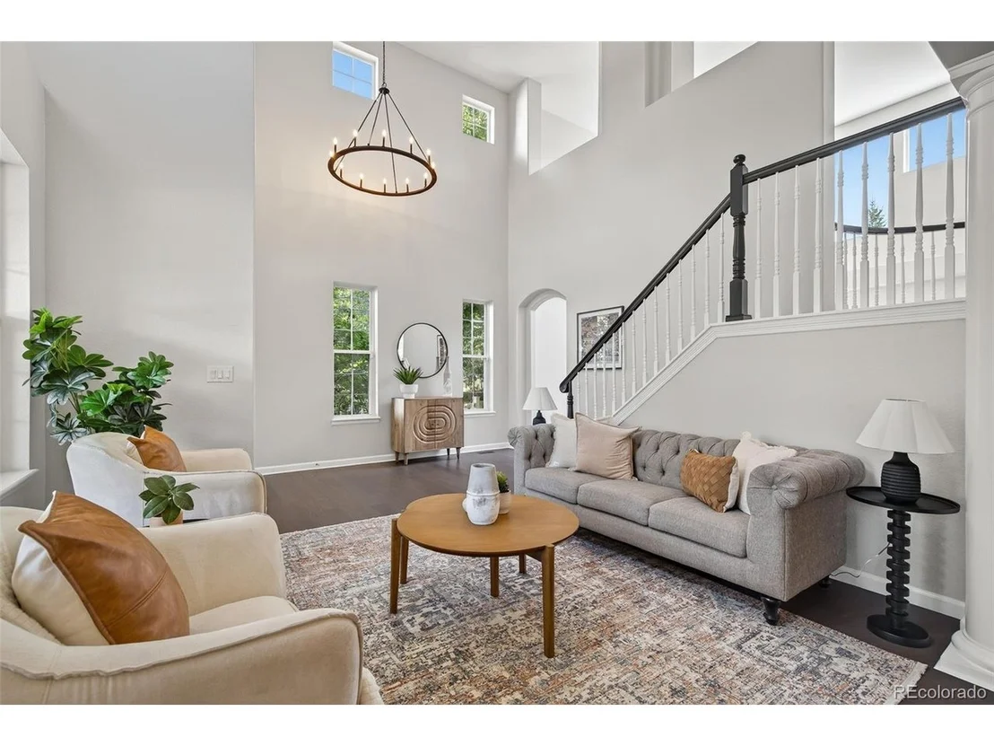Photo of 6114 Devinney Ct