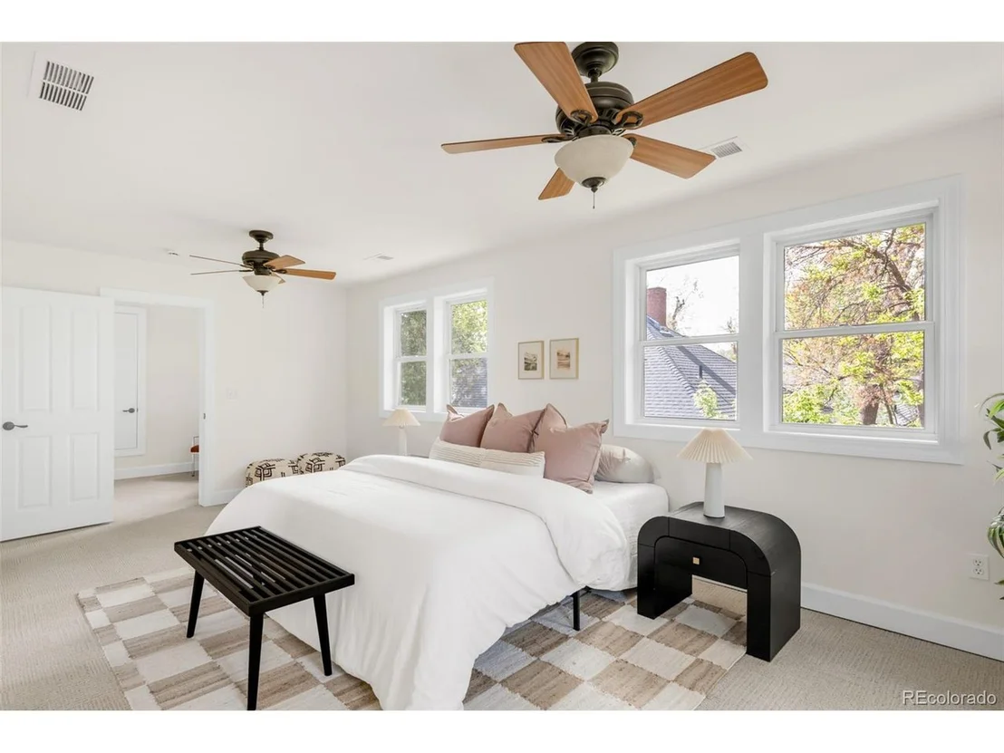 Photo of 539 Baker St
