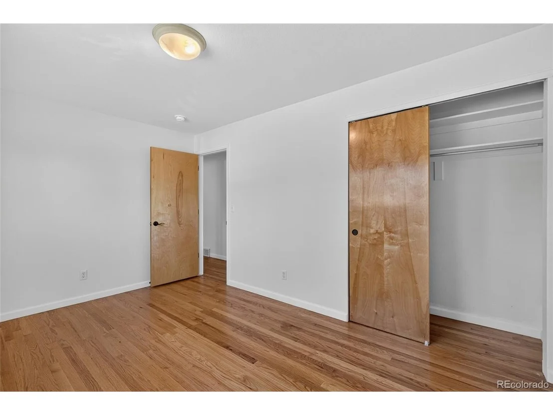 Photo of 7981 Robin Ln
