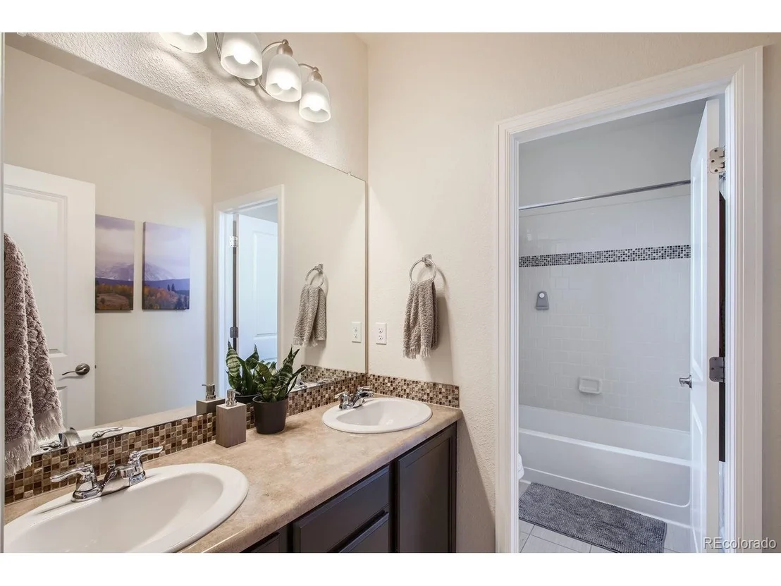 Photo of 9566 Juniper Way
