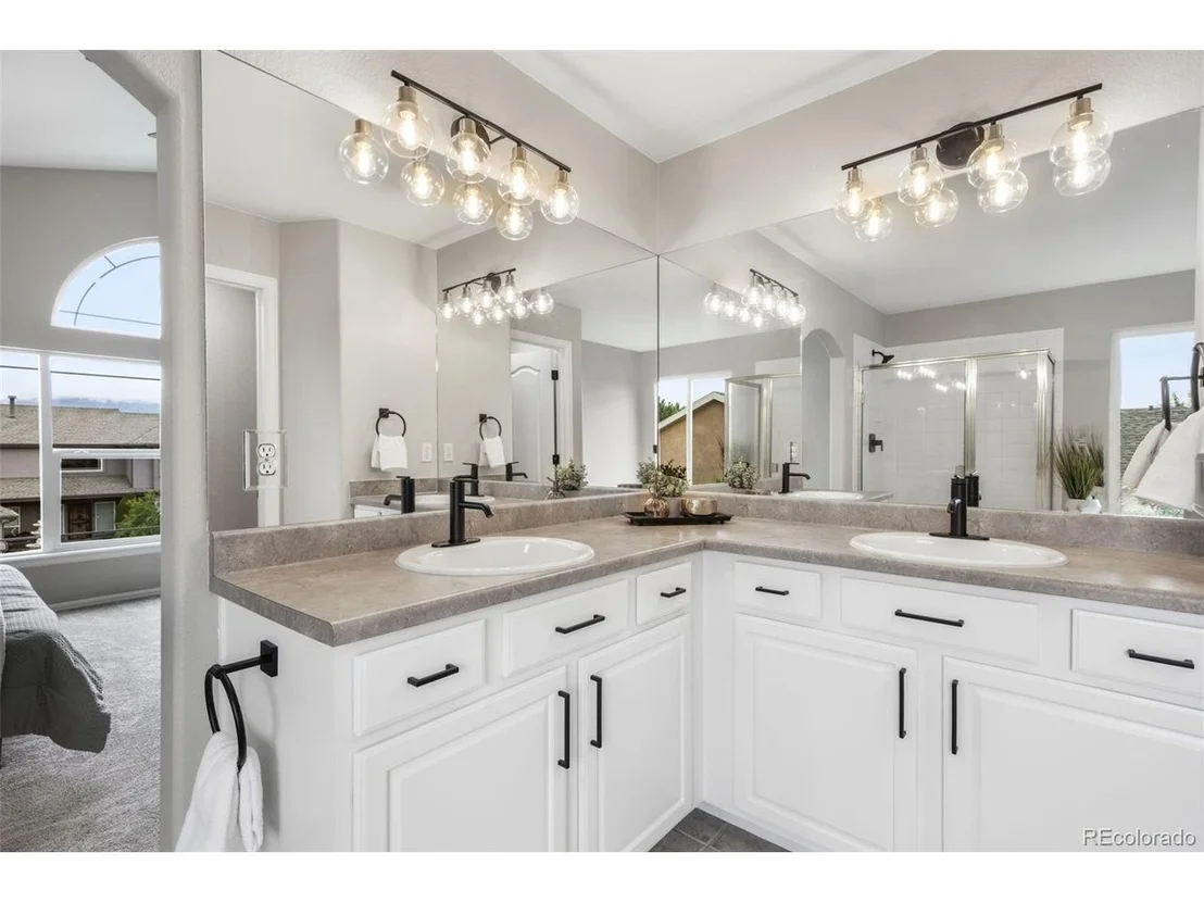 Photo of 16297 Hobson Pl