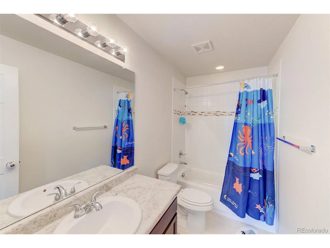 Photo of 6560 Empire Ave