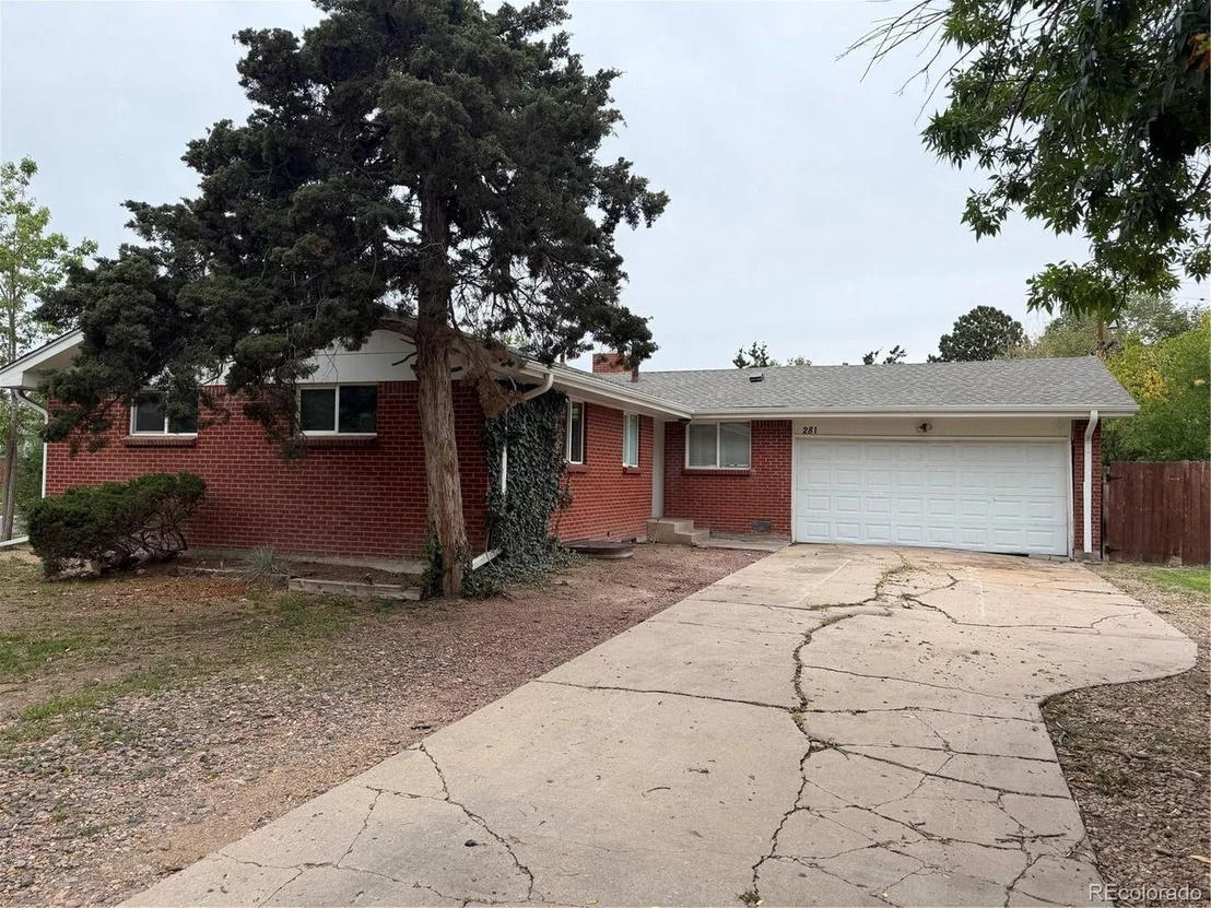 Photo of 281 Lansing St