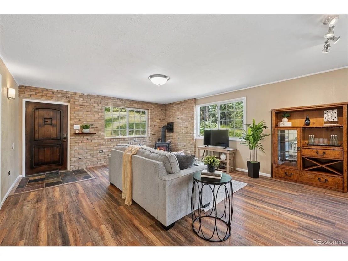 Photo of 264 Whiskey Jay Hill Rd