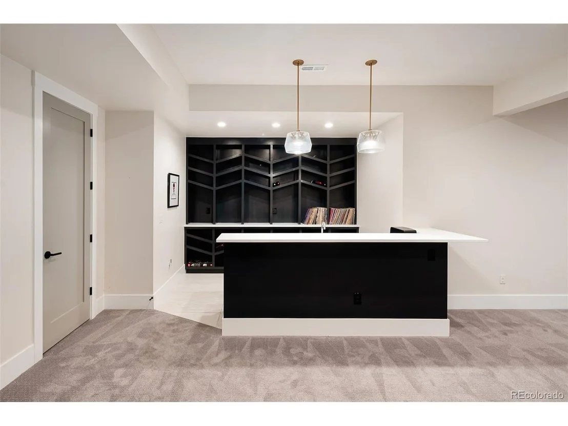 Photo of 20 Ivanhoe St